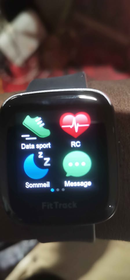 Montre connectée FitTrack – Suivi santé, sport & notifications  SENBONO